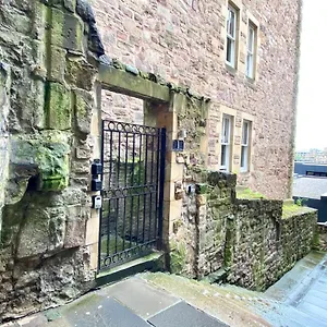 Advocates Apartment Edinburgh