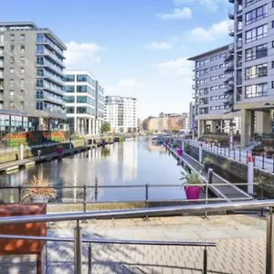 Apartment Deluxe Modern & Free Secure Parking!, Leeds (West Yorkshire)