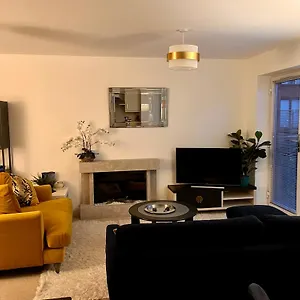 Centre Waterways Apartment Chester